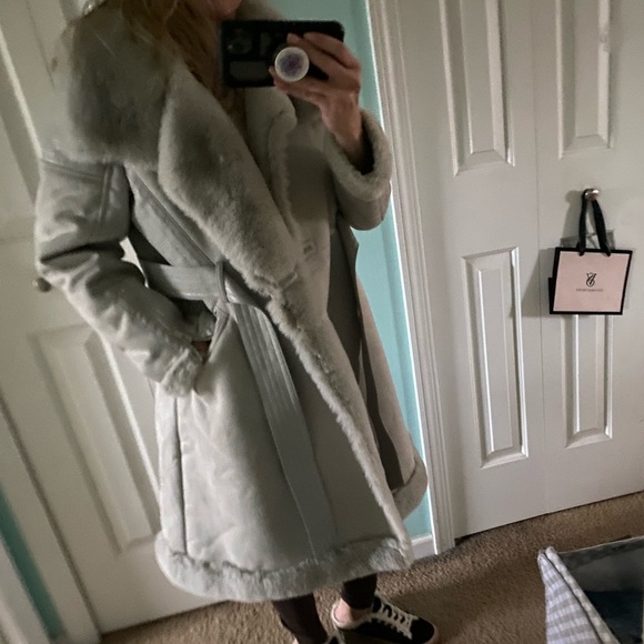 Karen Millen long line shearling coat - Picture 16 of 16